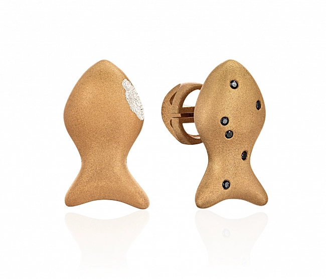Brooch